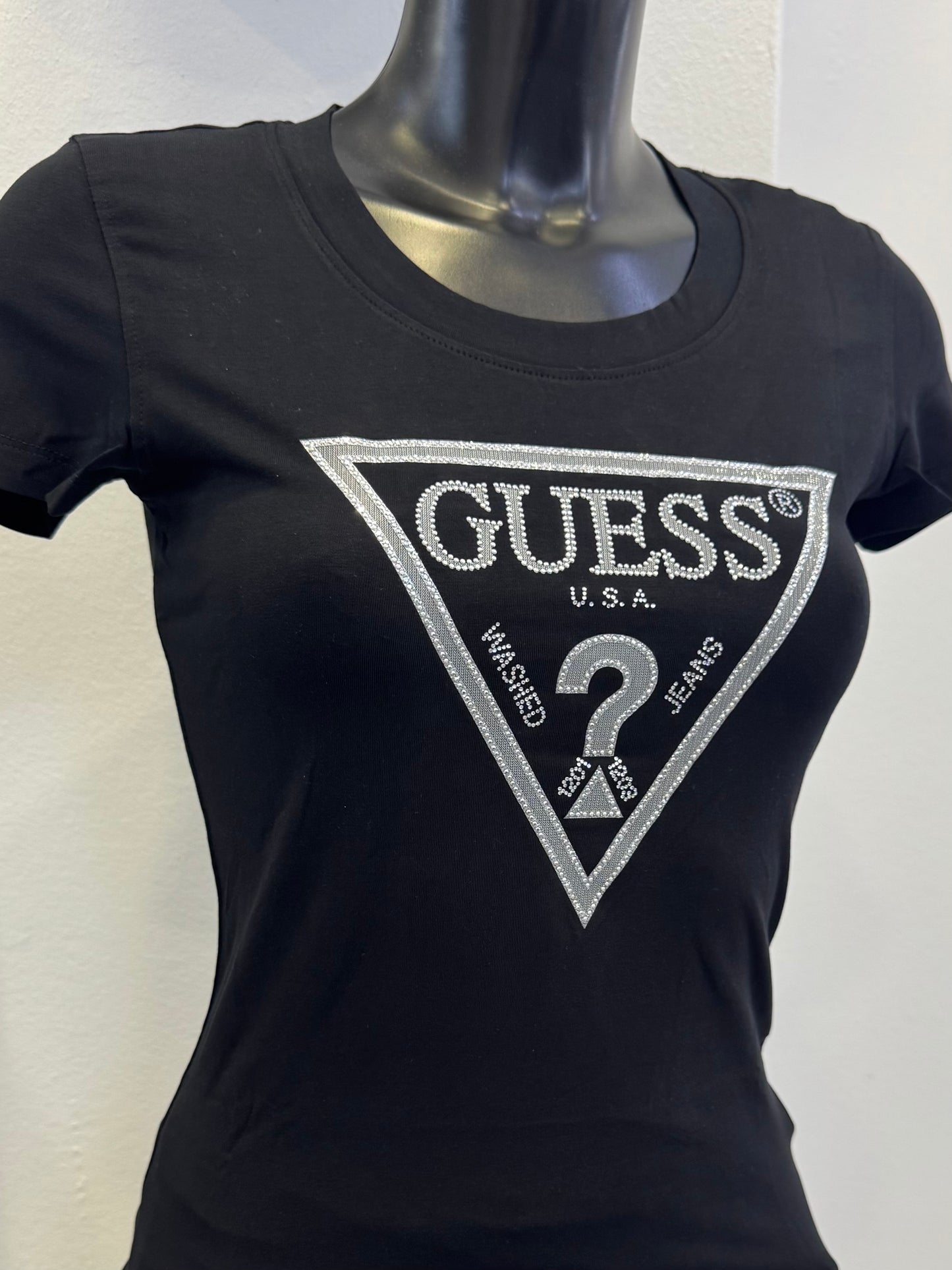 GUESS Jeans Tshirt Logo-Dreieck-Print