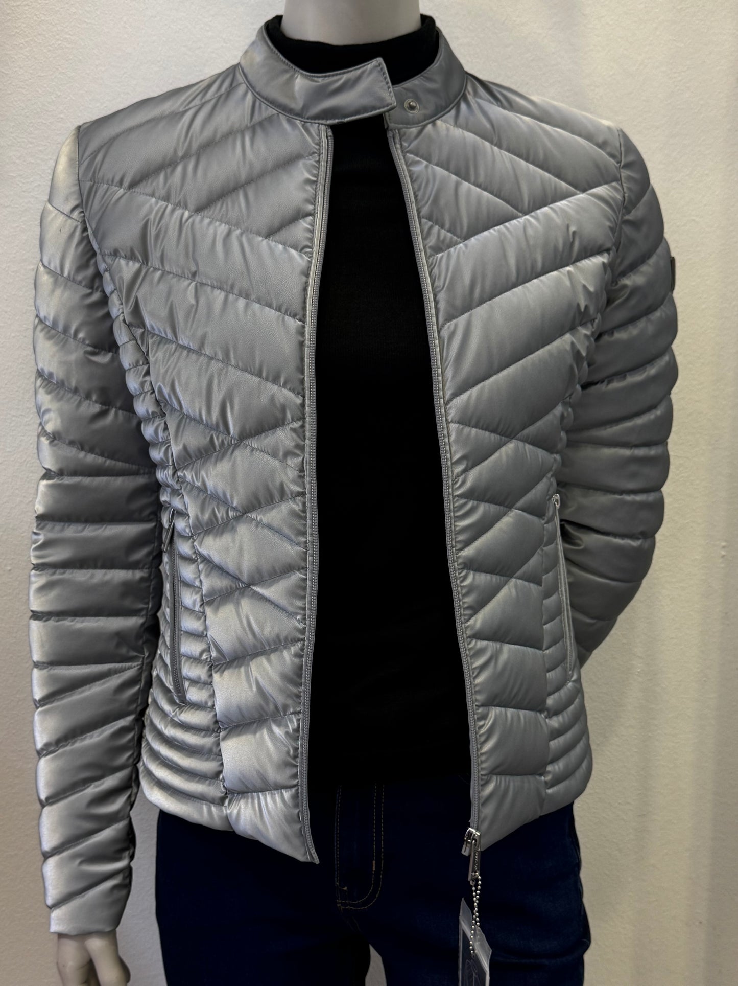 Guess Übergangsjacke Mega bequeme Paßform